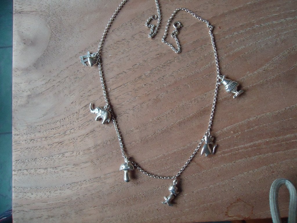 mooie echt zilveren bedelketting met 6 bedeltjes gemerkt, Sieraden, Tassen en Uiterlijk, Kettingen, Ophalen of Verzenden, Zo goed als nieuw