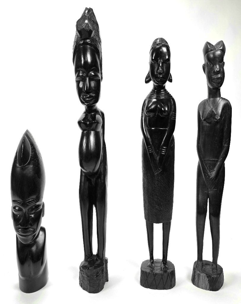 1277. Houten beelden, Afrika - gestileerde figuren