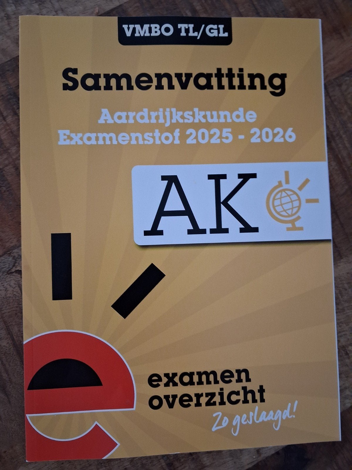 Samenvatting examenoverzicht Aardrijkskunde VMBO TL/GL 2025-, Boeken, Schoolboeken, Ophalen of Verzenden, Zo goed als nieuw, VMBO