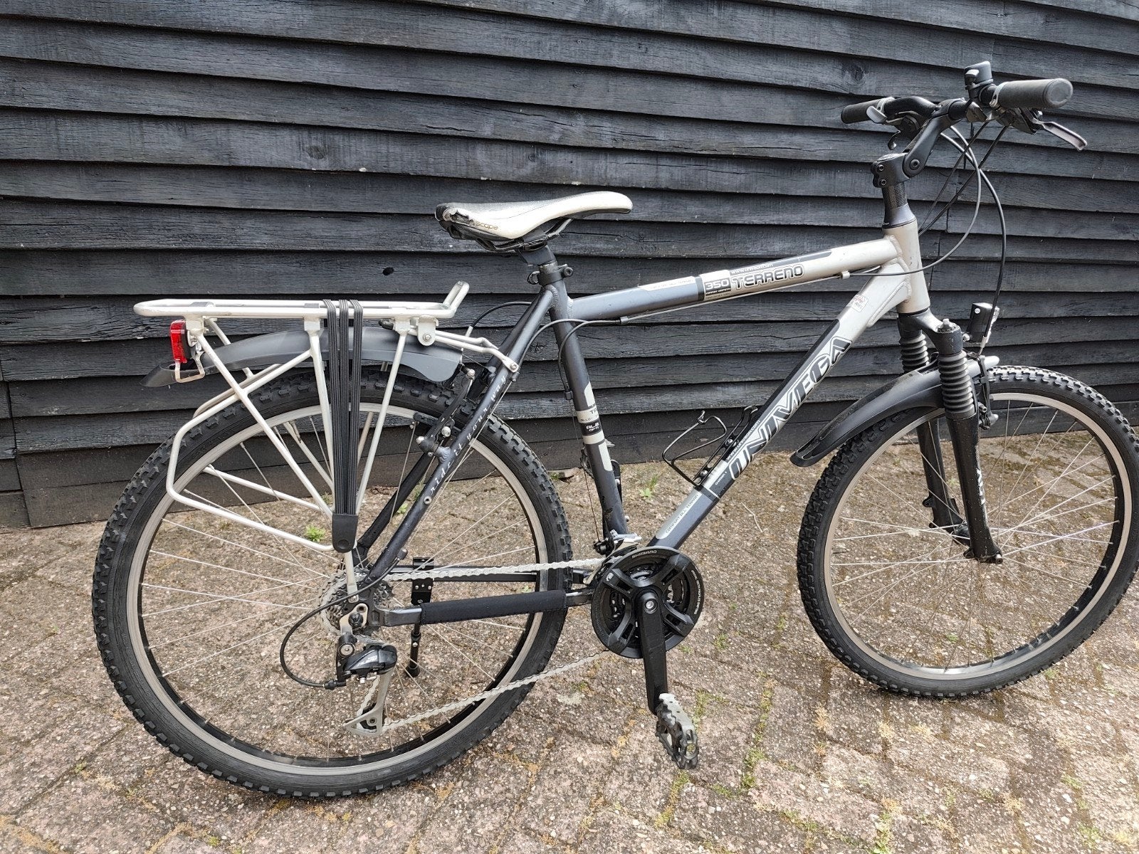 Univega Jongensfiets/Mountainbike 3x8 versnellingen LED, Fietsen en Brommers, Fietsen | Mountainbikes en ATB, Gebruikt, Hardtail