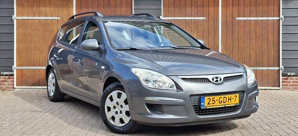 Hyundai I30 CW 1.6i Active Cool | Airco | Trekhaak | NAP | I, Auto's, 127 pk, Multifunctioneel stuurwiel, Gebruikt, 1591 cc