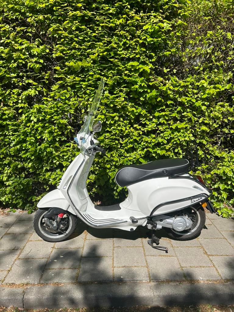Vespa Sprint, Fietsen en Brommers, Scooters | Vespa, Zo goed als nieuw, Vespa S, Maximaal 25 km/u, Benzine, Ophalen