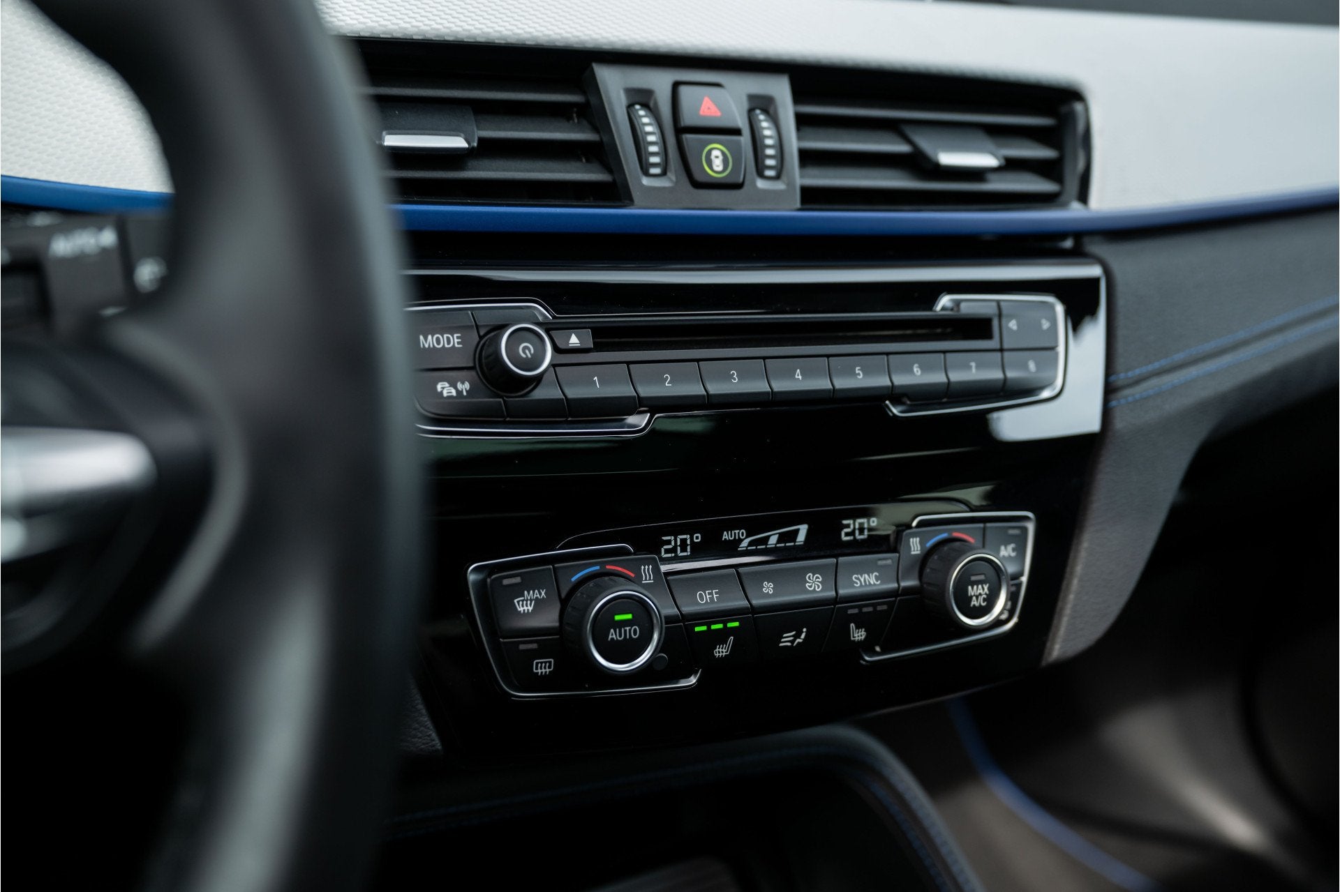 Foto 26 van BMW X2 2.0i xDrive | M-Sport | Navigatie | Panorama | Leder