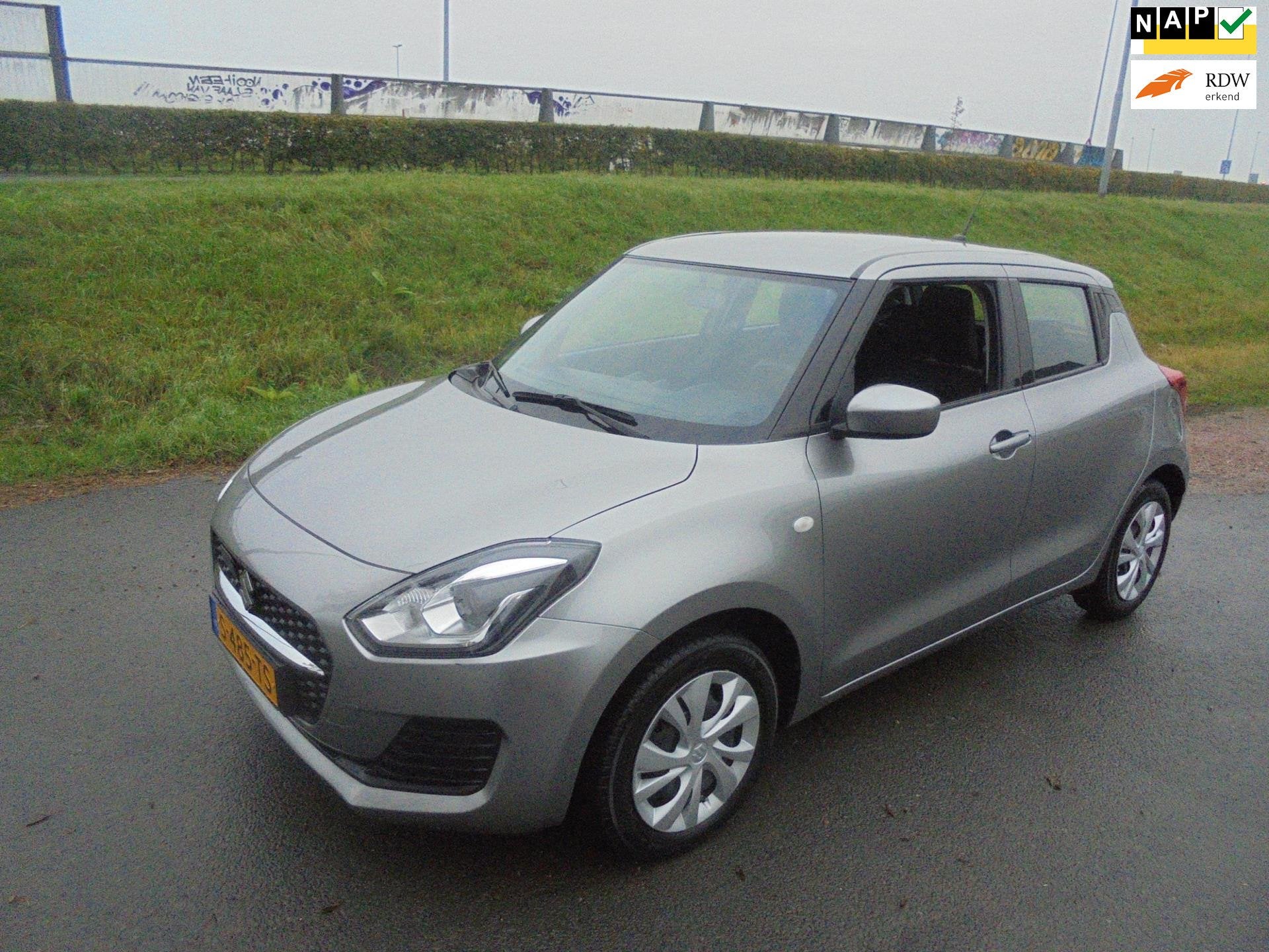 Suzuki Swift Suzuki swift 1.2 benzine Hybrid airco 30.000 km, Auto's, 83 pk, Gebruikt, 4 cilinders, 400 kg