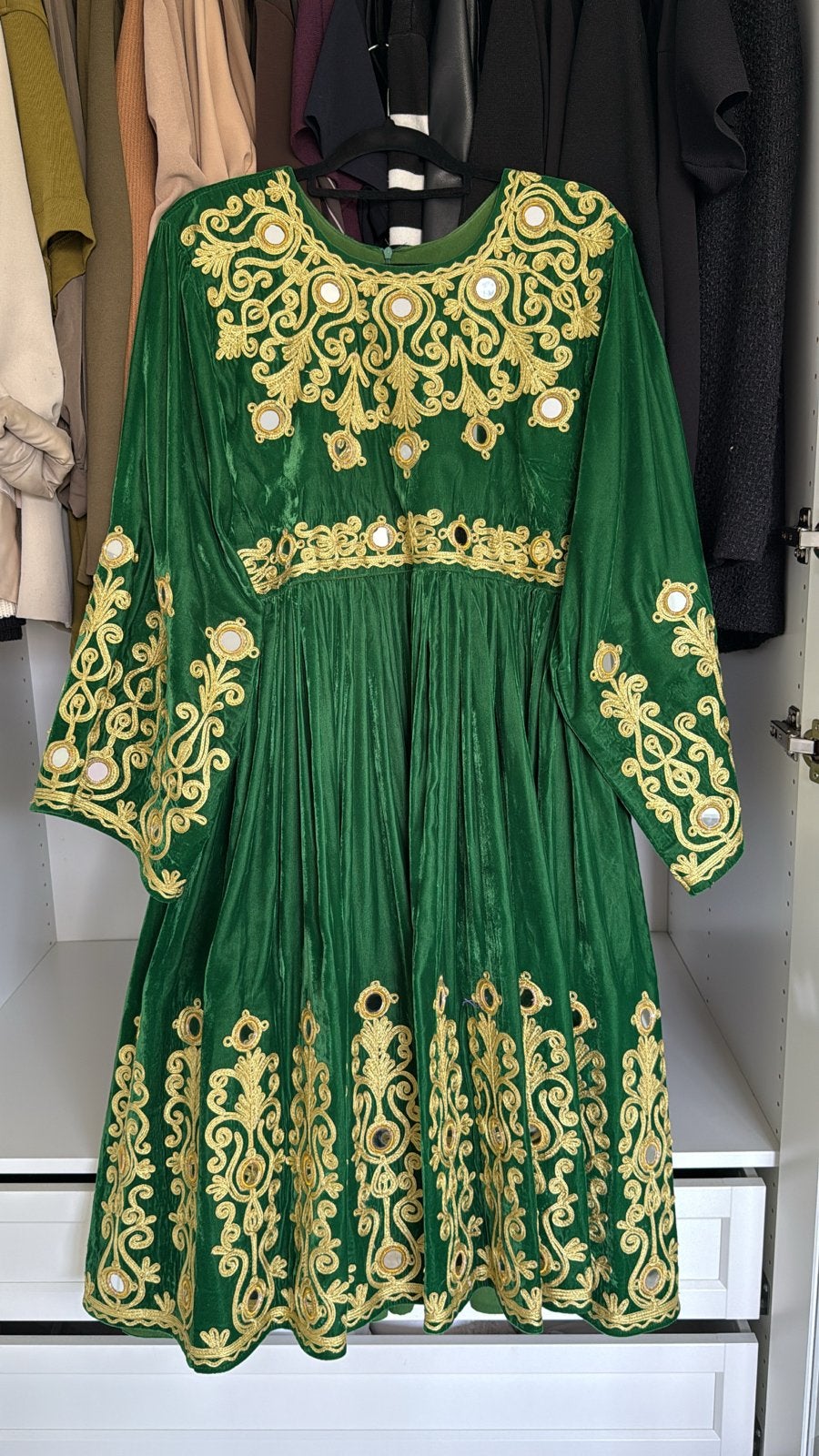 Prachtige Groene Afghaanse jurk, Kleding | Dames, Jurken, Maat 38/40 (M), Nieuw, Ophalen of Verzenden, Onder de knie