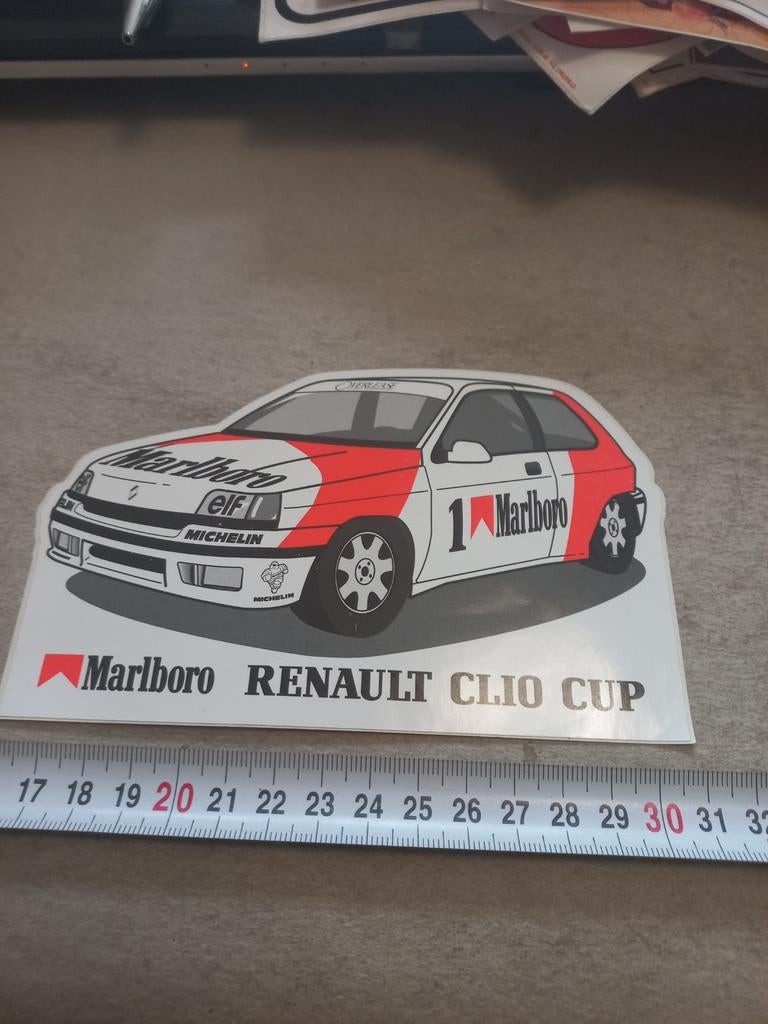 Renault clio cup marlboro, Verzamelen, Stickers, Ophalen of Verzenden, Zo goed als nieuw