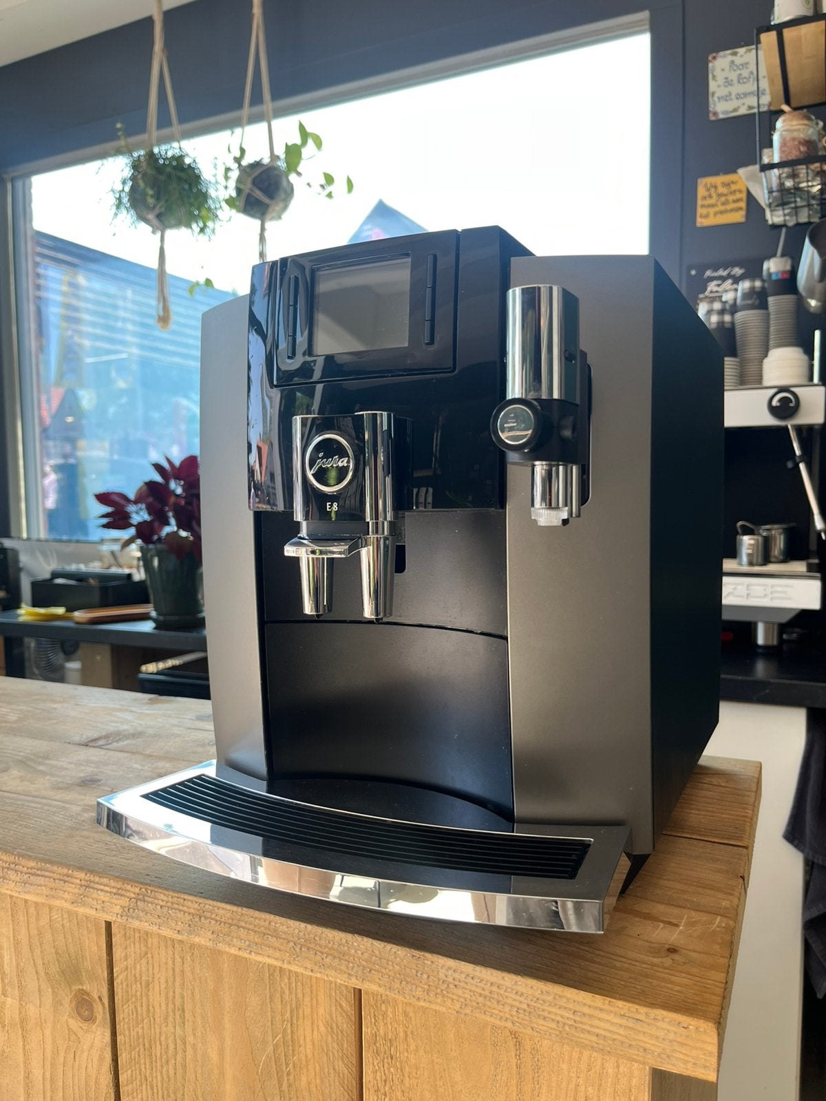 Jura E8 - Dark Inox - Refurbished - Garantie, Witgoed en Apparatuur, Koffiezetapparaten, Jura, 10 kopjes of meer, Jura, Afneembaar waterreservoir