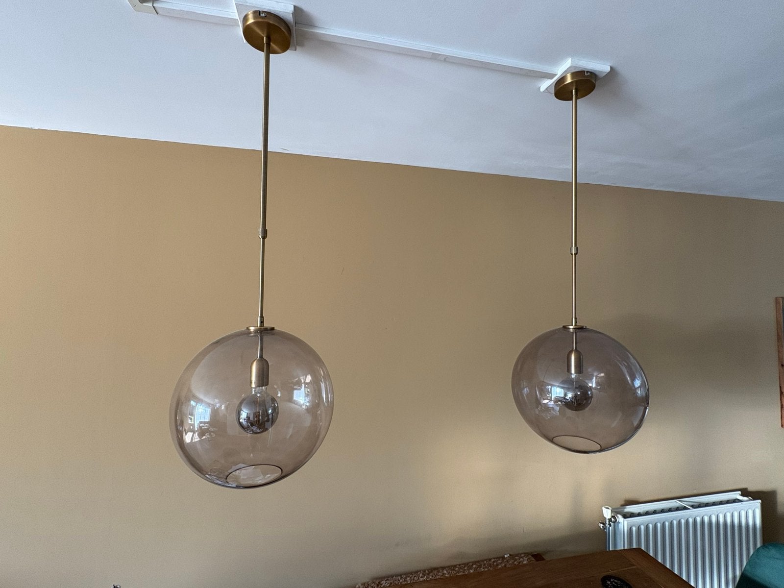 Set van 2 moderne hanglampen met glazen bol, Ophalen, Zo goed als nieuw, Glas, E27 (groot)