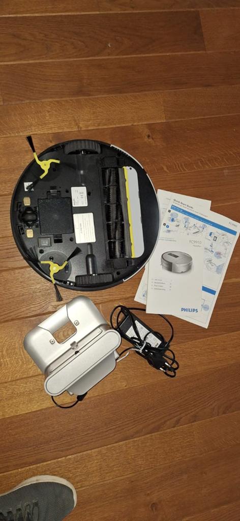 Robot stofzuiger. Philips FC 9910, Ophalen