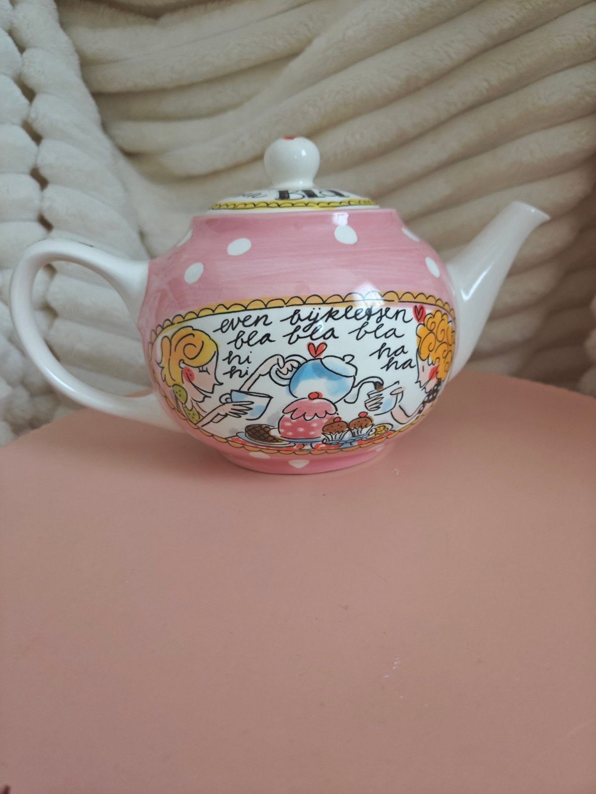 Blond Amsterdam even bijkletsen theepot, Antiek en Kunst, Ophalen