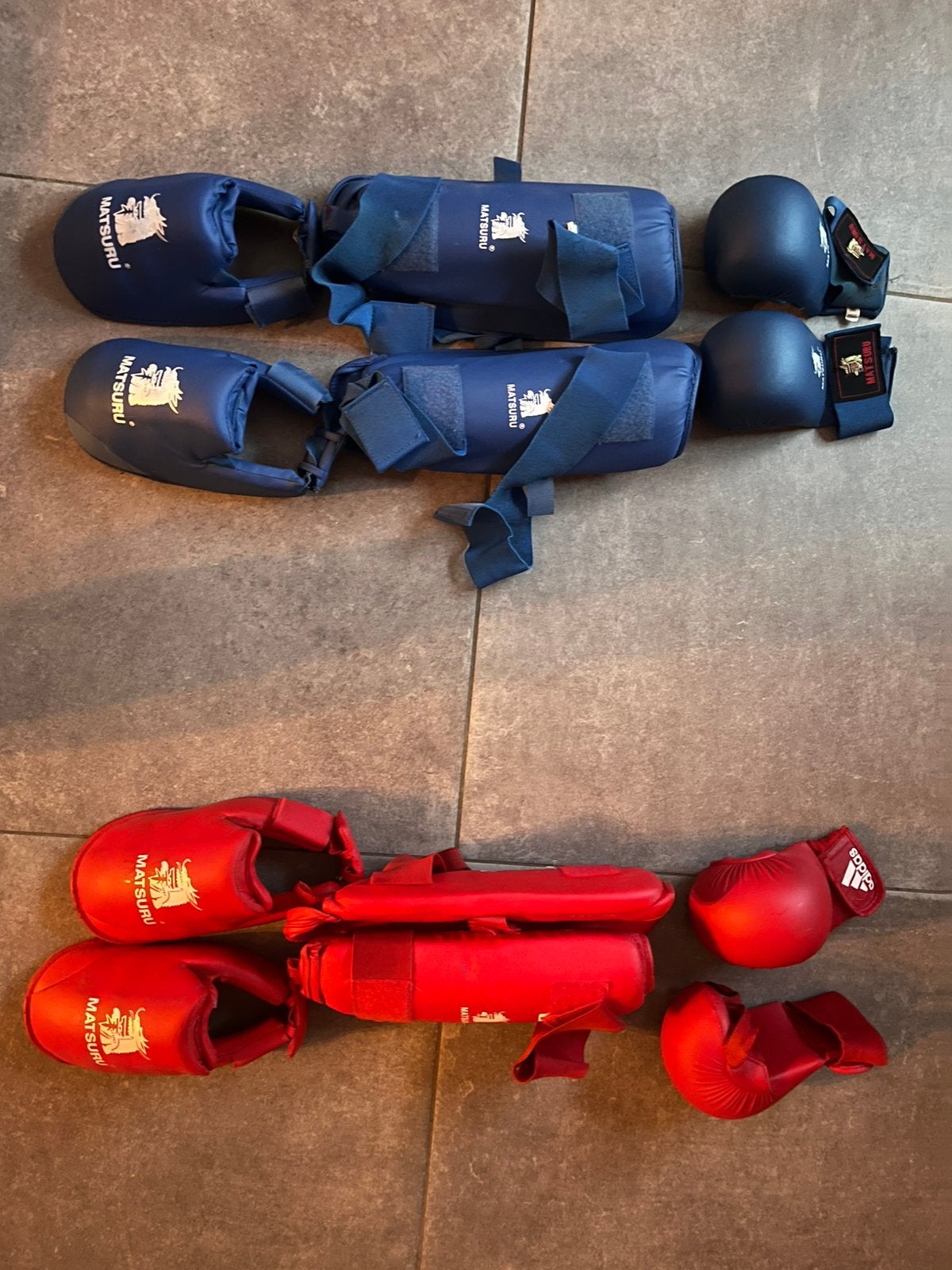 Vechtsport Bescherming 2 setjes Maat M, Gebruikt, Vechtsportbescherming, Karate, Maat M