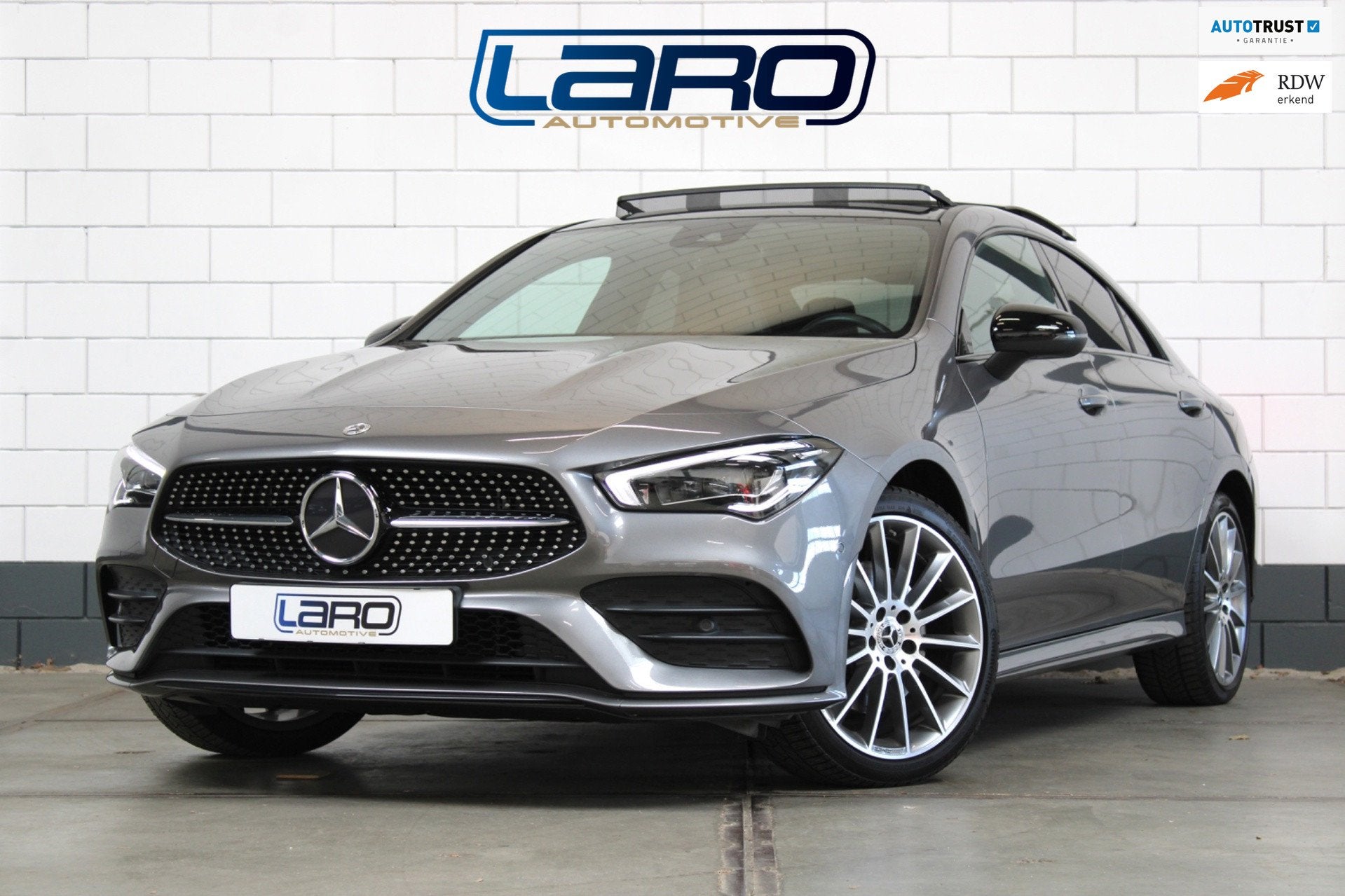 Mercedes-Benz CLA-klasse 250 e AMG Line | Pano Wide Sfeer Mu, Auto's, Gebruikt, Euro 6, 4 cilinders, 15 kWh