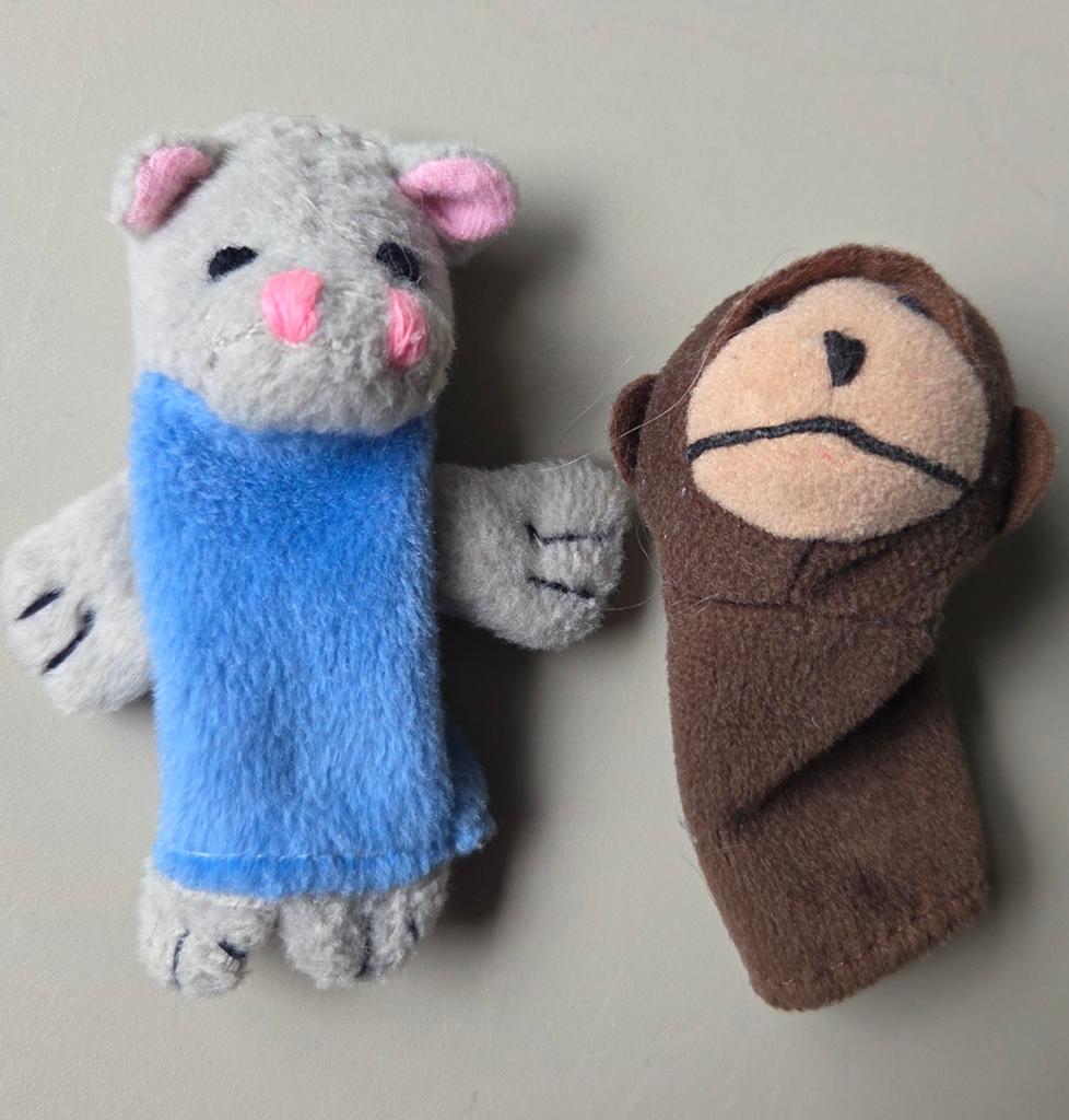 2 vingerpoppetjes: kat en aap, Ophalen of Verzenden