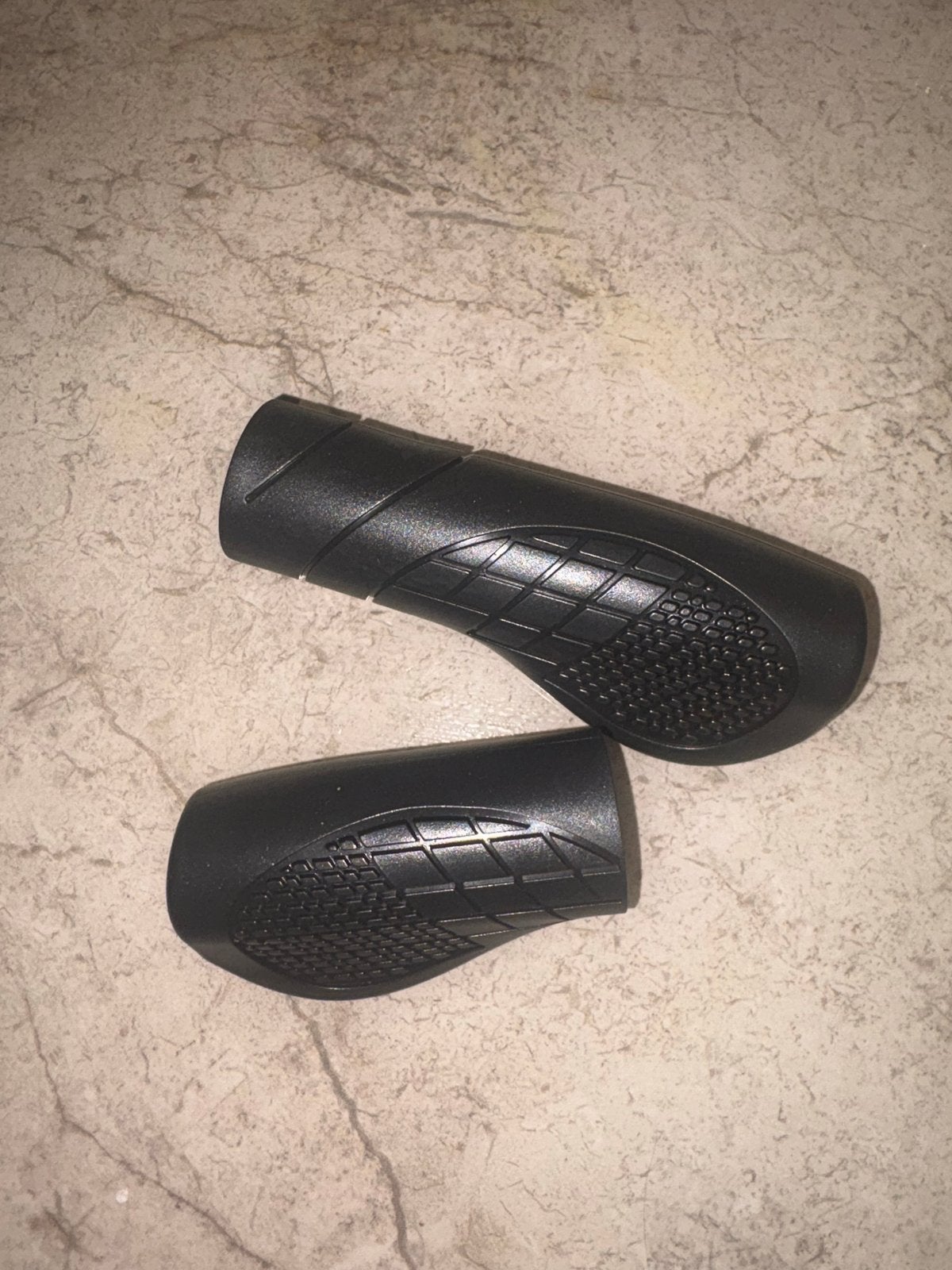 Nieuwe handvatten voor Ouxi V20 fatbike, Fietsen en Brommers, Stuur, Nieuw, Ophalen of Verzenden, Fatbike