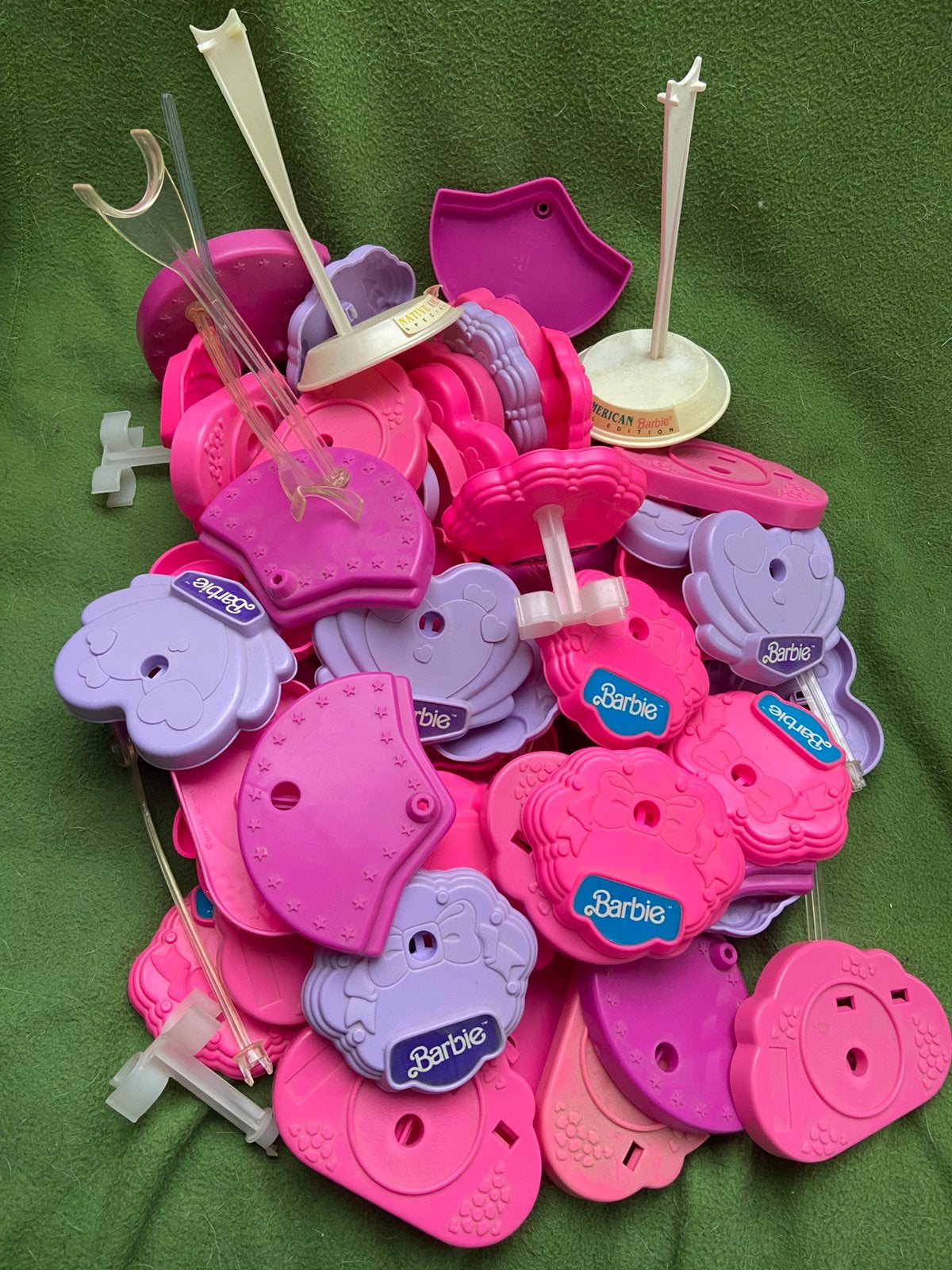 Barbiepop steuntjes plastic en metaal in 1 Koop !, Verzamelen, Poppen, Ophalen, Zo goed als nieuw, Pop