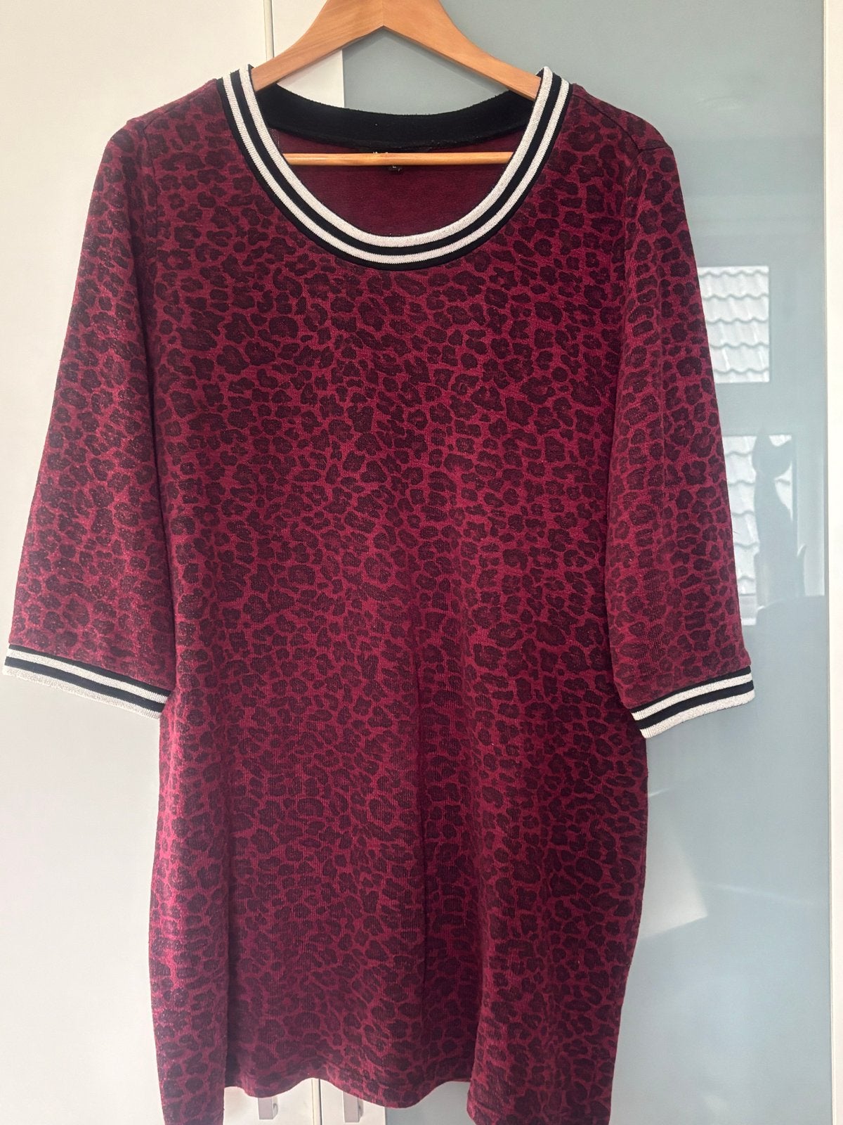 MS Mode jurk met luipaardprint - Maat L, Maat 42/44 (L), Ophalen of Verzenden, Zo goed als nieuw, Boven de knie