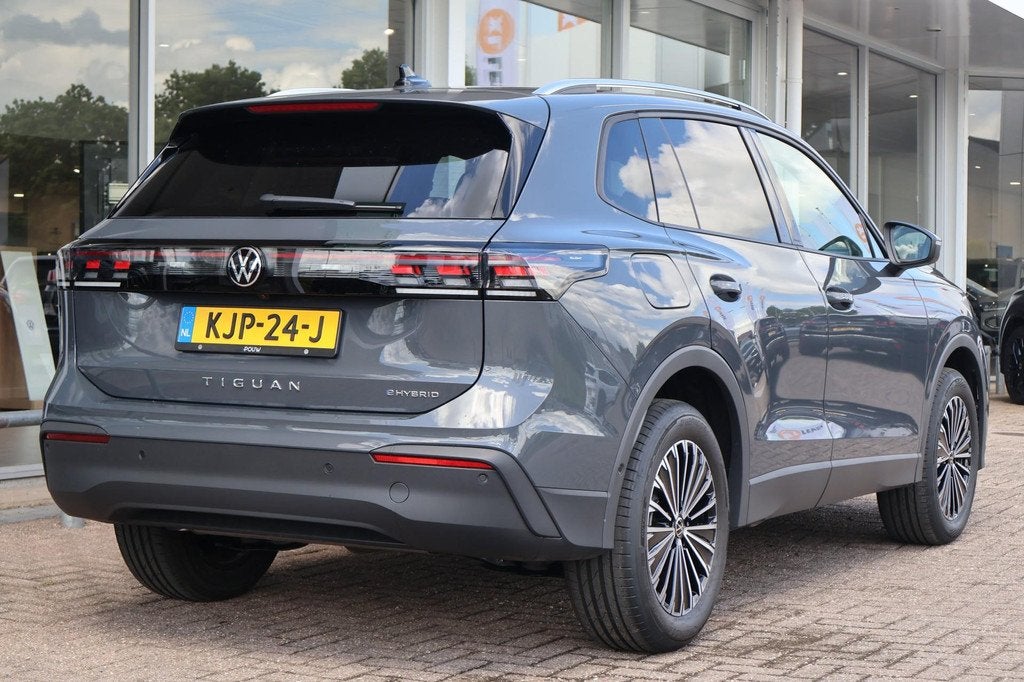 Volkswagen Tiguan 1.5 eHybrid 204pk Life Edition | SoH 99% |, 12 maanden, Stof, 150 min, Plug-in hybride