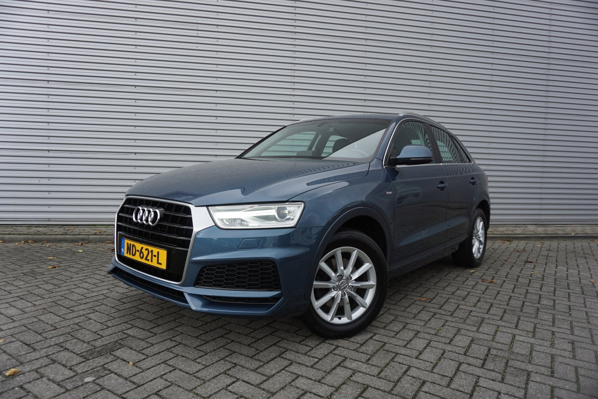 Audi Q3 1.4 TFSI CoD Adrenalin AUTOMAAT - Climate / Navi / C, Auto's, Euro 6, 4 cilinders, 150 pk, Blauw