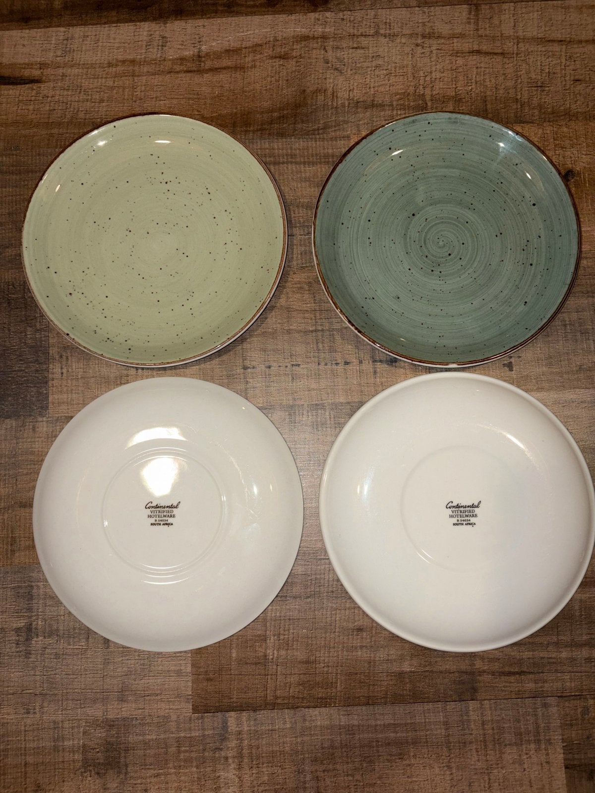 Set van Continental/Authentic borden - Groen/Mint, Gebruikt, Overige merken, Keramiek, Ophalen of Verzenden