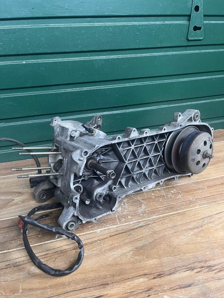 Piaggio Runner 2T injectie motorblok, Ophalen of Verzenden, Zo goed als nieuw, Blok, Piaggio