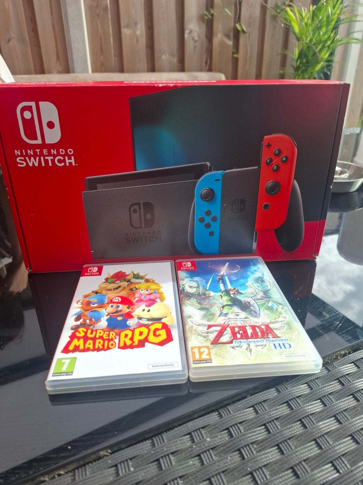 Nintendo Switch met 2 games en 2 controllers, Ophalen, Met games, Met 2 controllers, Zo goed als nieuw
