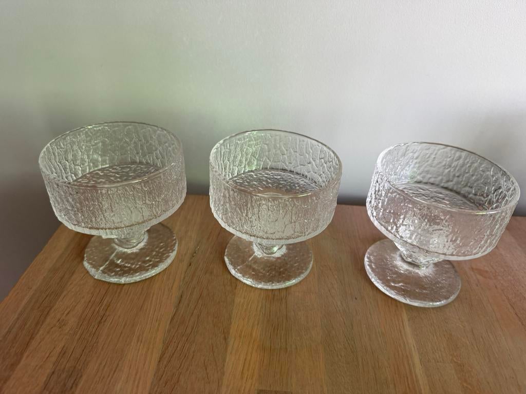 Set van drie vintage Iittala “Senator” dessertkommen, Huis en Inrichting, Ophalen of Verzenden, Kom(men), Overige stijlen, Glas