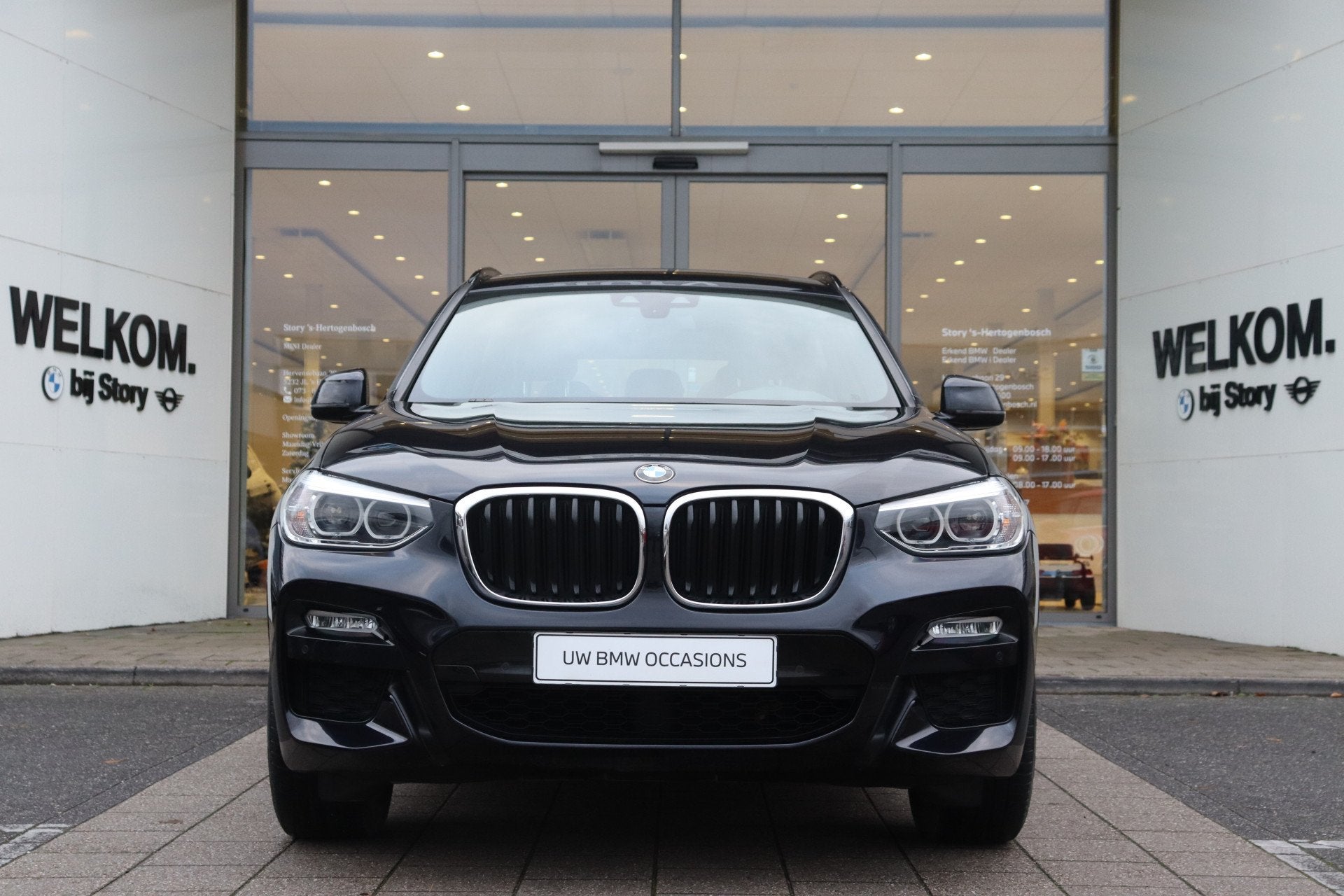 BMW X3 xDrive20i High Executive M Sport Automaat / Sportstoe, Auto's, BMW, Gebruikt, 4 cilinders, Zwart, Bedrijf