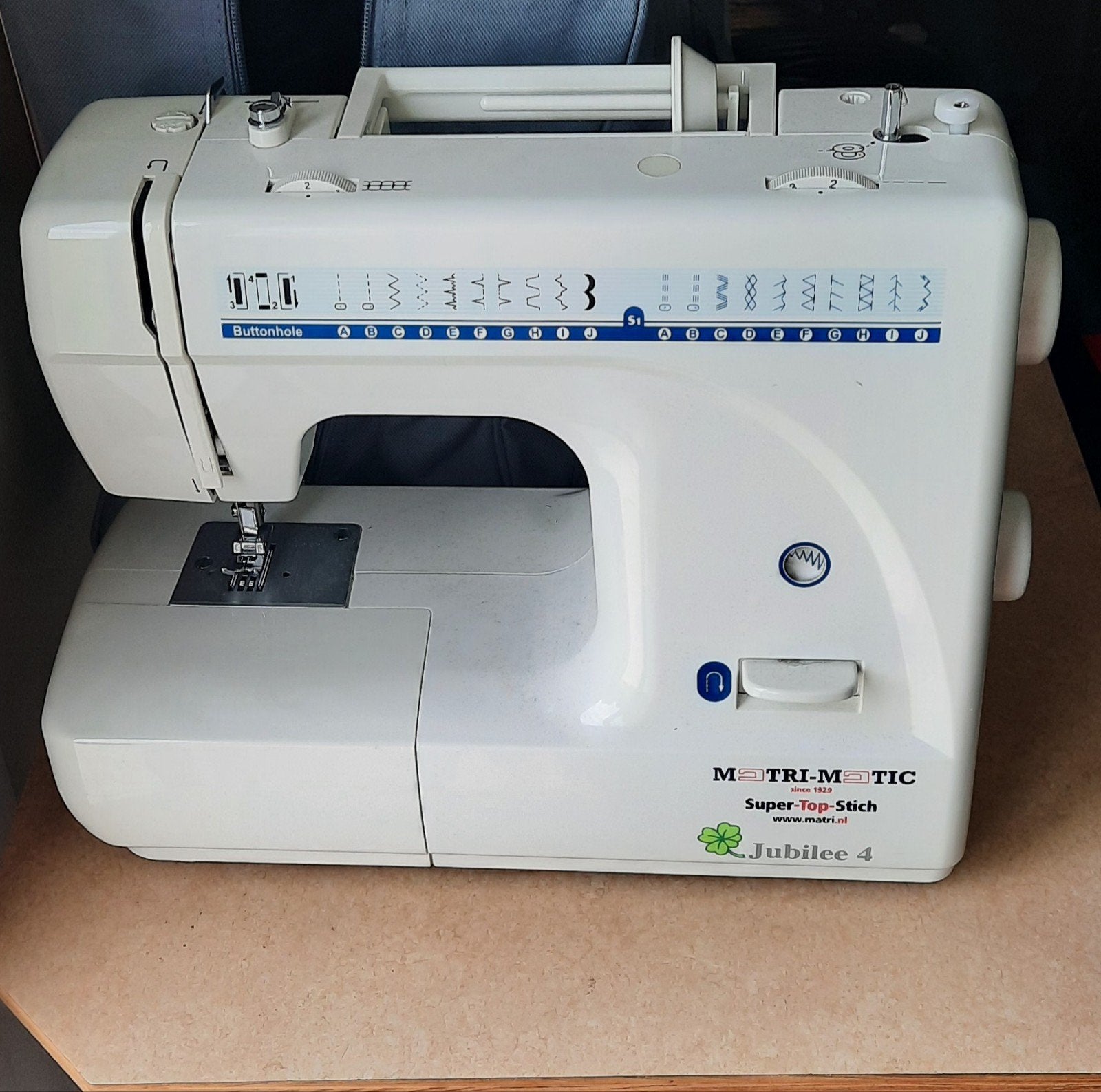 Matri-Matic Jubilee 4 Naaimachine - Ideaal voor dikke stoffe, Ophalen