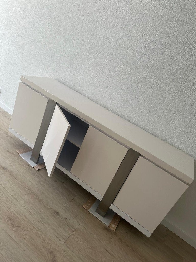 Wit hoogglans dressoir, Gebruikt, Hoogglans wit, 150 tot 200 cm, Ophalen of Verzenden