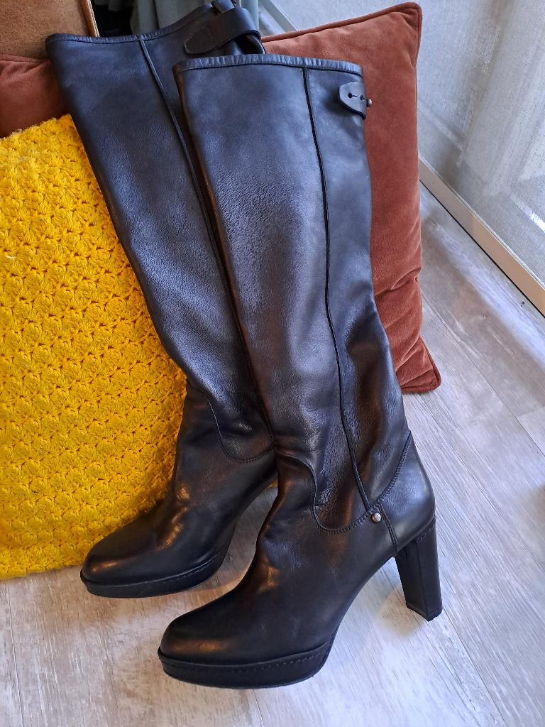 Stuart Weitzman Zwarte Leren Gentry Laarzen - Mt. 40 - Nieuw, Kleding | Dames, Schoenen, Hoge laarzen, Nieuw, Ophalen of Verzenden