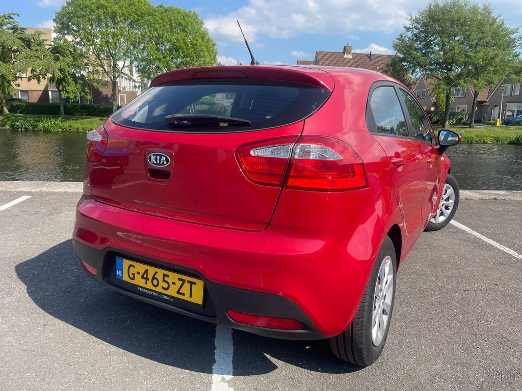 Kia Rio 1.2 CVVT Comfort Pack 5drs 86pk CRUISE LAGE KMSTAND, Auto's, Kia, Euro 5, 4 cilinders, Bedrijf, Handgeschakeld