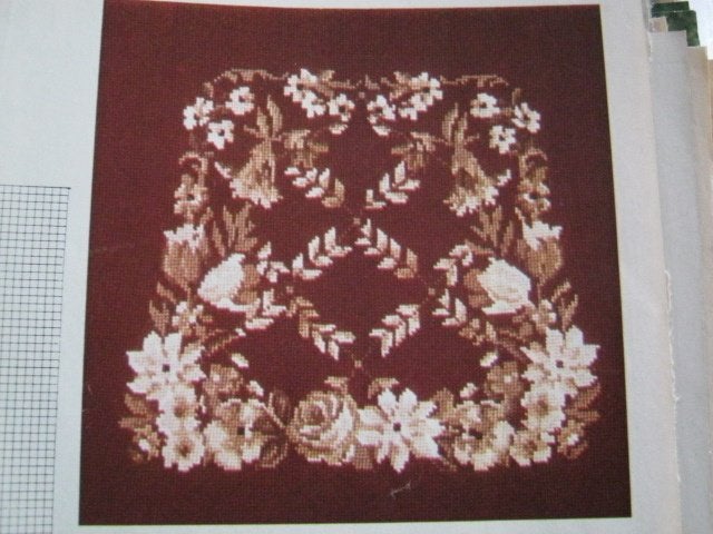 Borduurpatroon  Bloemen op kussen nr 634 do, Verzenden, Nieuw, Handborduren, Patroon