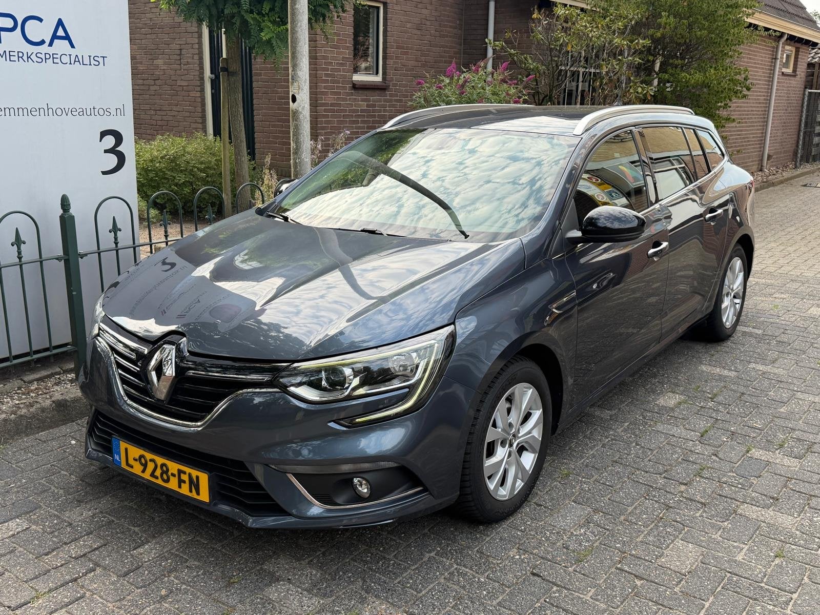 Renault Mégane Estate 1.3 TCe Limited (bj 2020), Voorwielaandrijving, 12 maanden, Stof, Gebruikt
