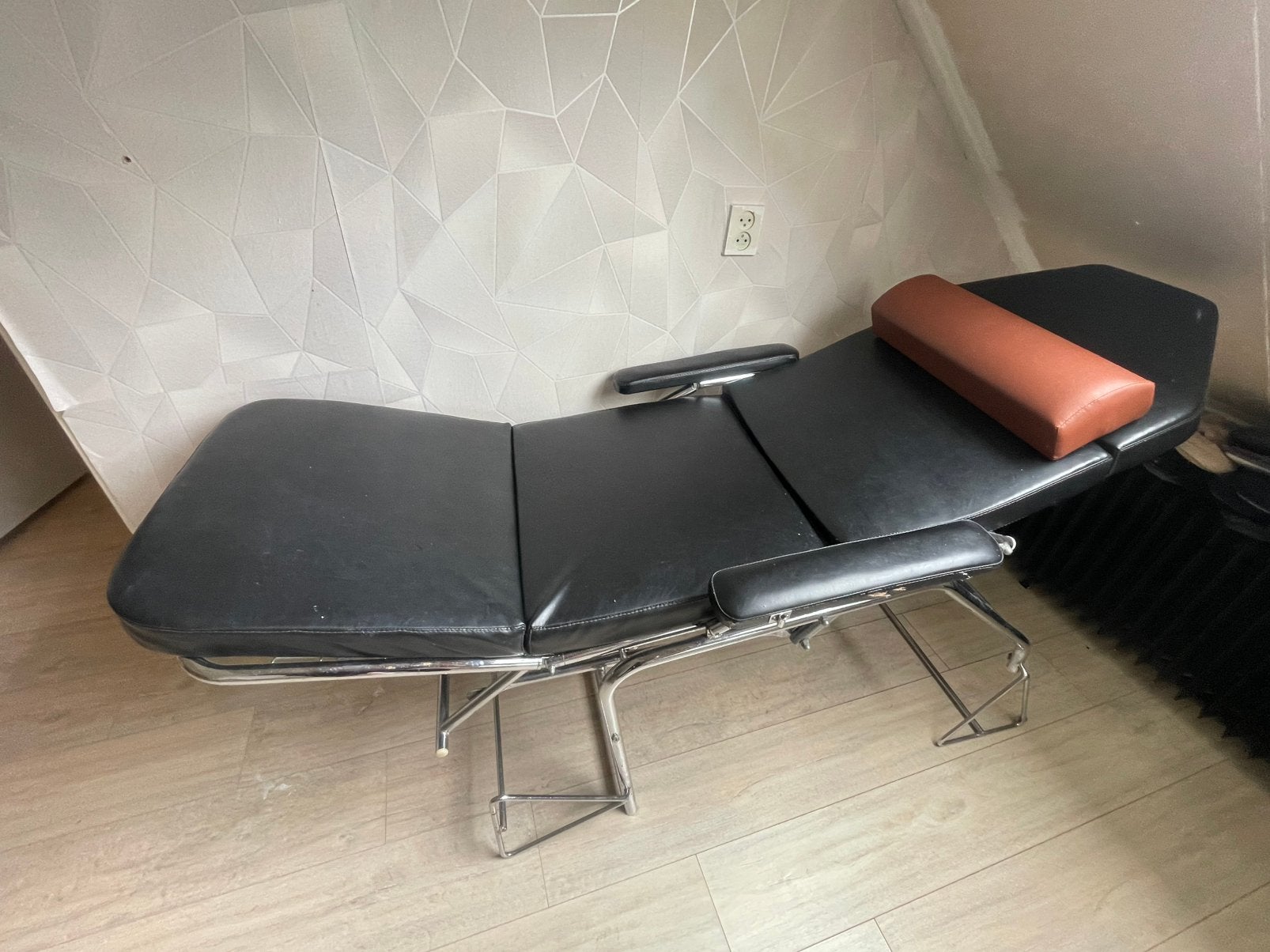 Behandelstoel leder gratis werkt nog top! zitfunctie ect, Ophalen, Gebruikt, Zwart, Leer