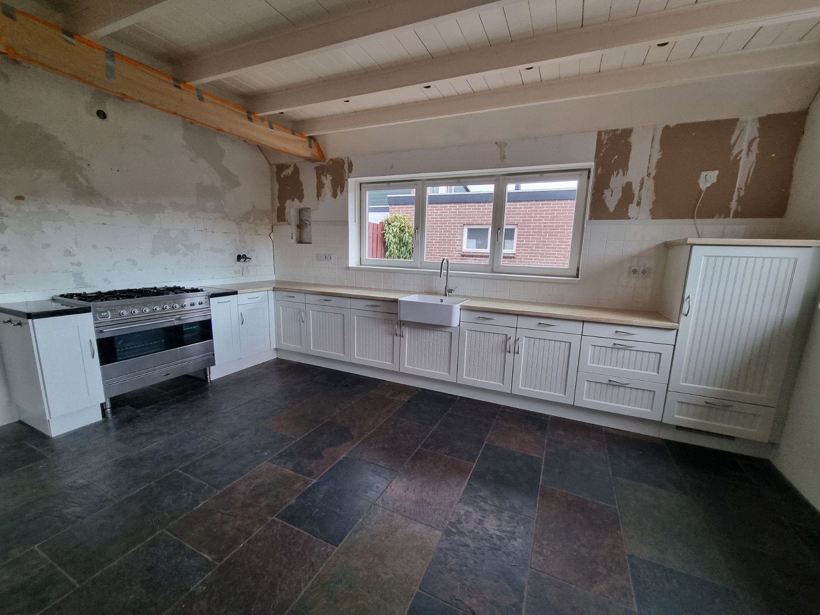 Grote landelijke keuken met Boretti gasfornuis, Huis en Inrichting, Keuken | Complete keukens, Ophalen, Gebruikt