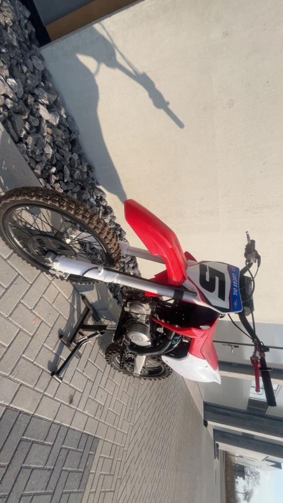 Pitbike Rxf 150 cc 4takt - Hoog model, weinig gebruikt, Ophalen, Zo goed als nieuw, Pitbike