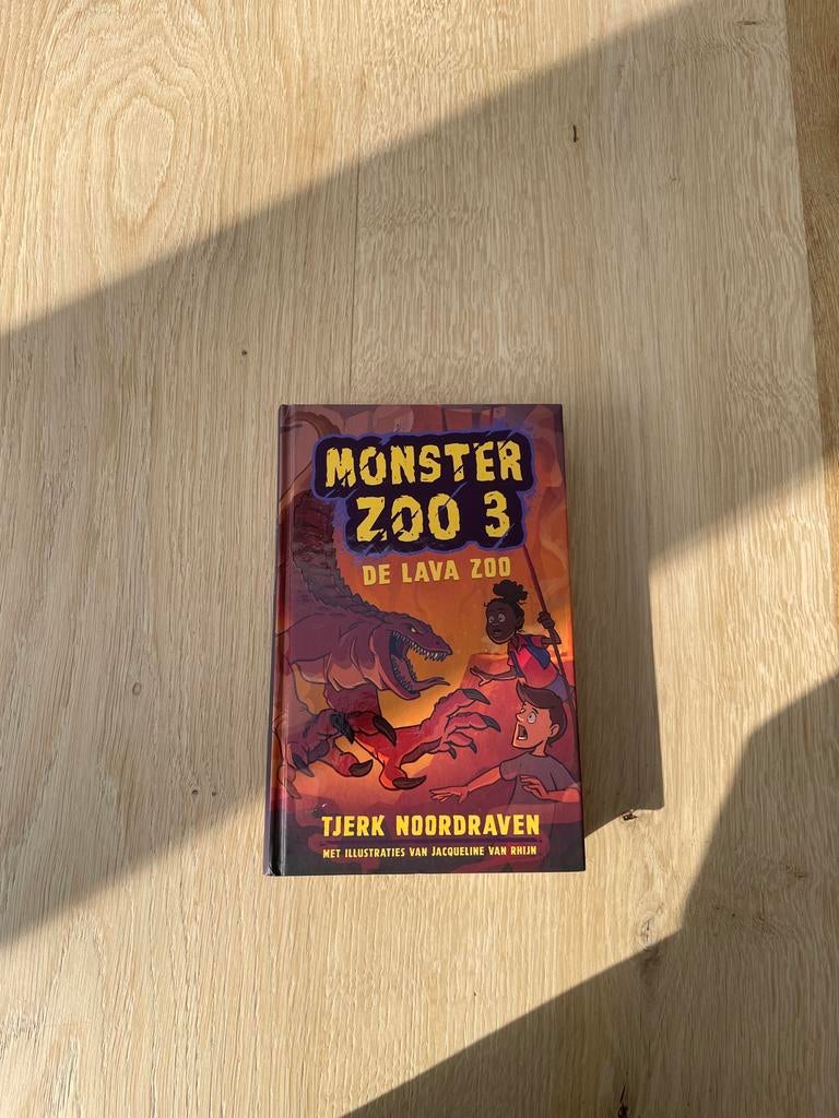 Monster Zoo 3: De Lava Zoo - Tjerk Noordraven (8-13 jaar), Boeken, Ophalen of Verzenden, Zo goed als nieuw, Fictie