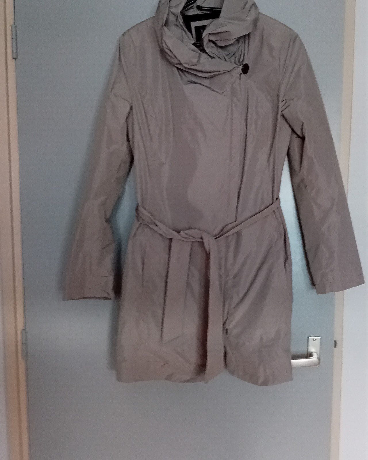 Milo jas jas maat 42, 1x gedragen, Beige, Maat 42/44 (L), Milonjas, Ophalen of Verzenden