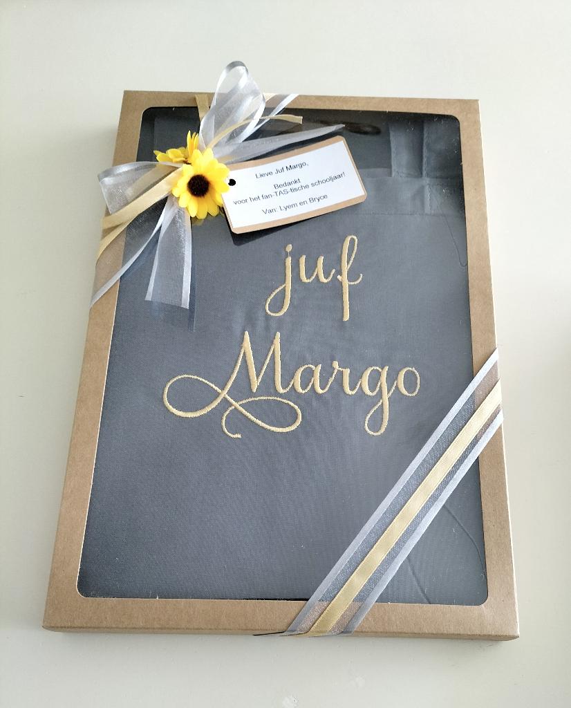 Bedankt Juf geborduurde zakdoek of tas met naam, Verzenden, Nieuw