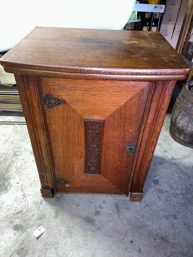 Oude Singer naaimachine., Ophalen