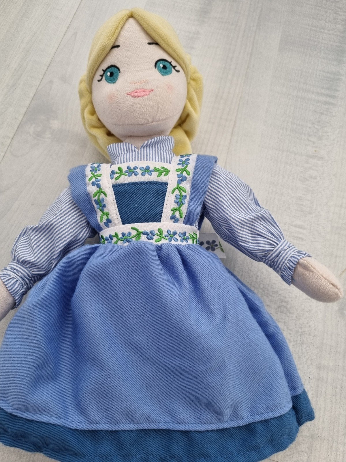 Elsa pop € 7,, Ophalen of Verzenden