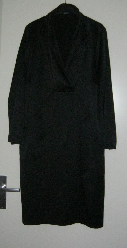 Nieuwe zwarte satijnen jurk van Dyanne, maat XL / XXL., Kleding | Dames, Zwart, Maat 46/48 (XL) of groter, Nieuw, Ophalen of Verzenden