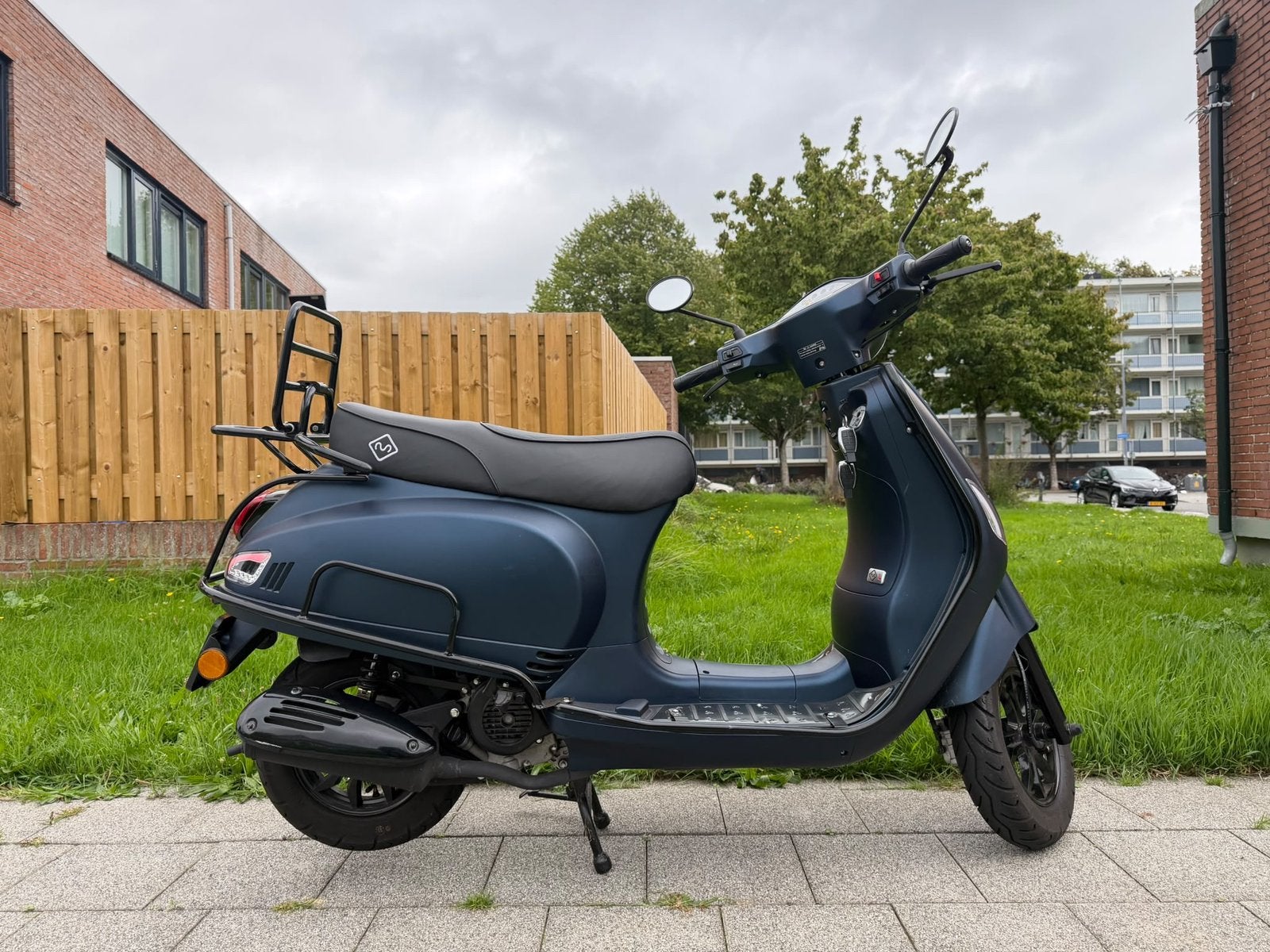 Senso Rivalux | Lage kilometers én met led lichten! | 2021, Ophalen, 49 cc, Zo goed als nieuw, Benzine