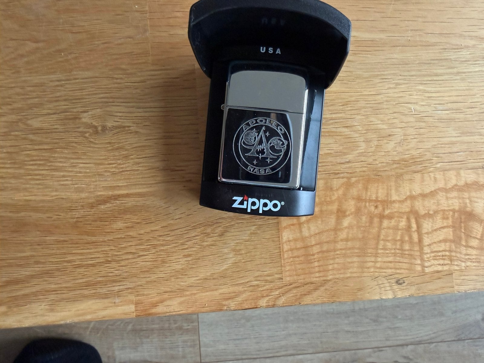 Nasa Apollo Zippo, Verzamelen, Rookartikelen, Aanstekers en Luciferdoosjes, Ophalen of Verzenden, Zo goed als nieuw, Aansteker