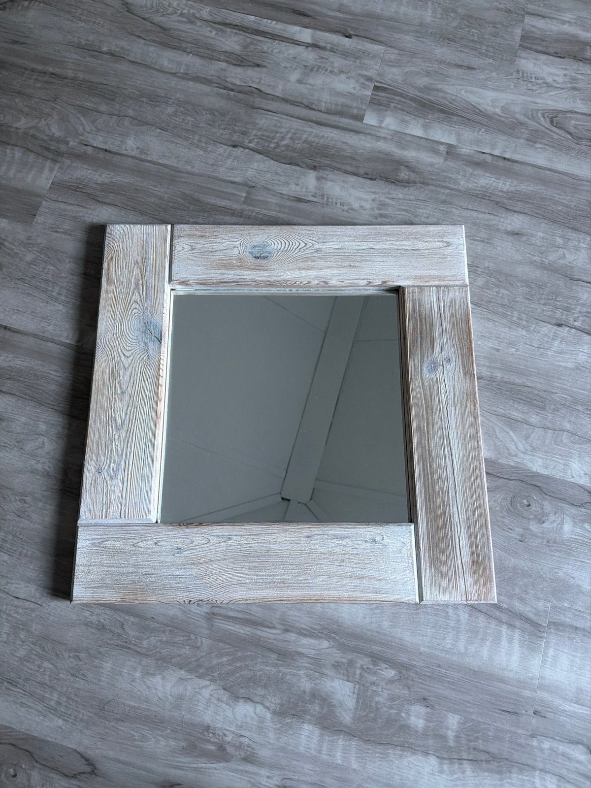 Houten spiegel met verweerde look, Ophalen, Gebruikt, Vierkant, Minder dan 100 cm