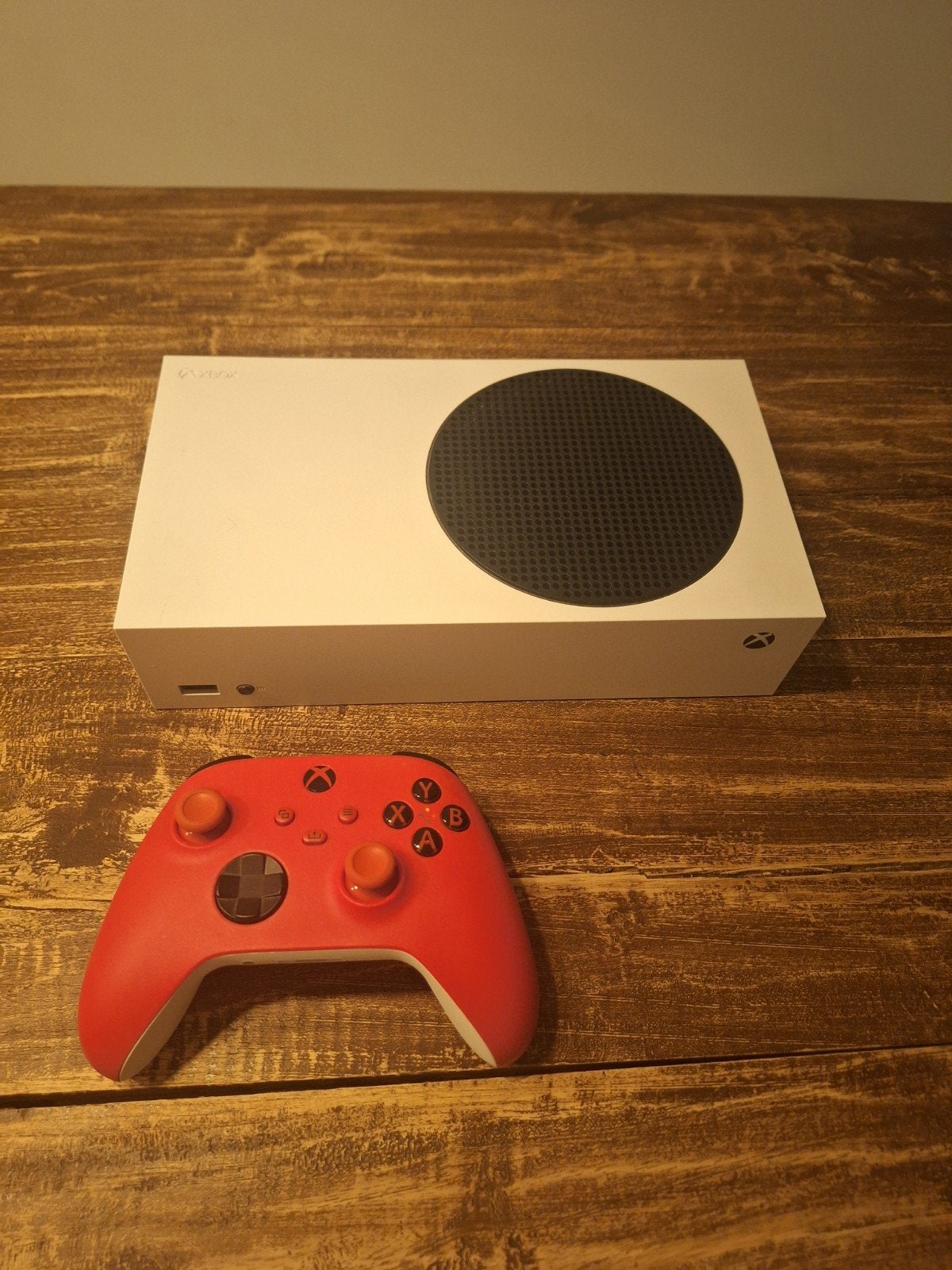 Xbox Series S met rode controller, Ophalen, Zo goed als nieuw