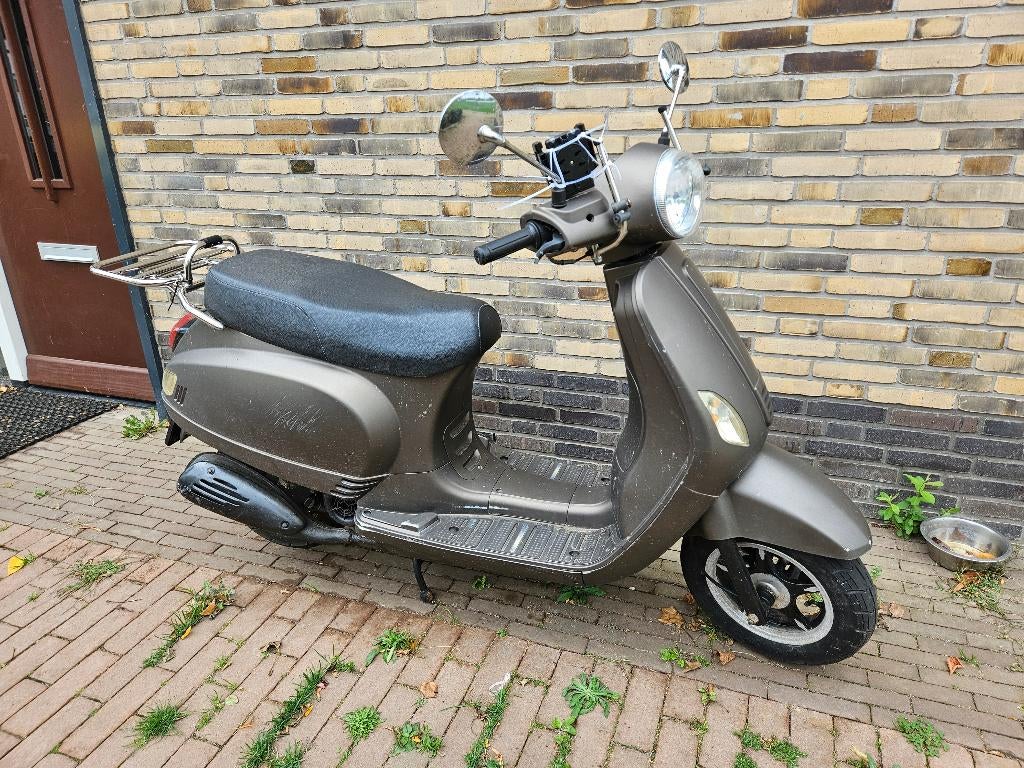 Scooter, Fietsen en Brommers, Ophalen, Gebruikt, Maximaal 45 km/u, Benzine