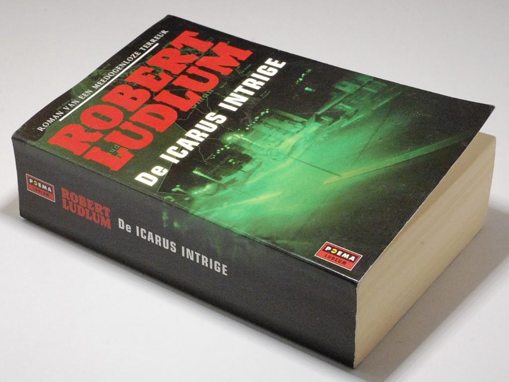 De Icarus Intrige – Robert Ludlum (Poema Pocket, 2006), Boeken, Thrillers, Verzenden, Zo goed als nieuw, Amerika