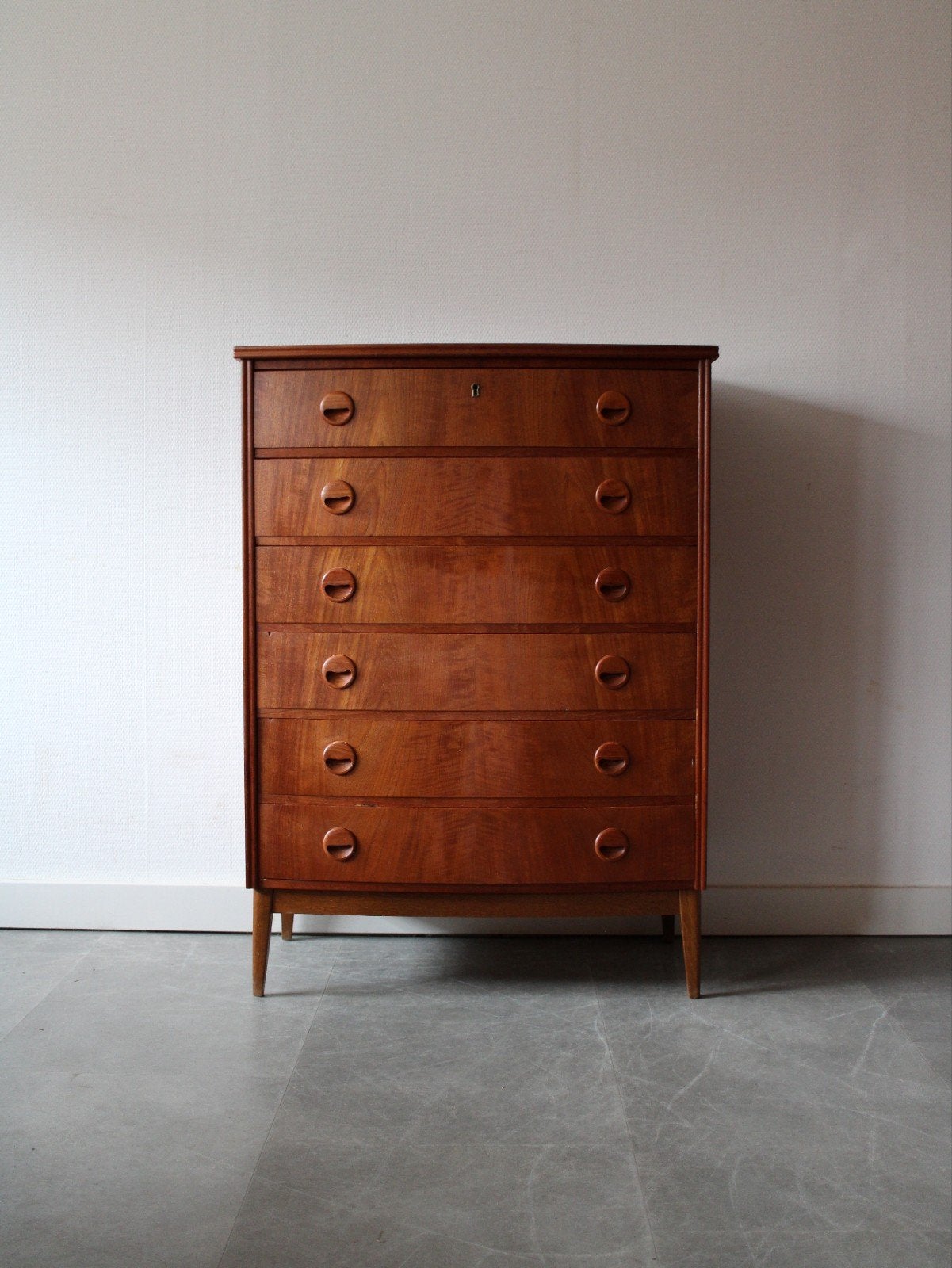 Vintage Deense ladekast in teak, 5 laden of meer, 100 tot 150 cm, Zo goed als nieuw, Onbekend