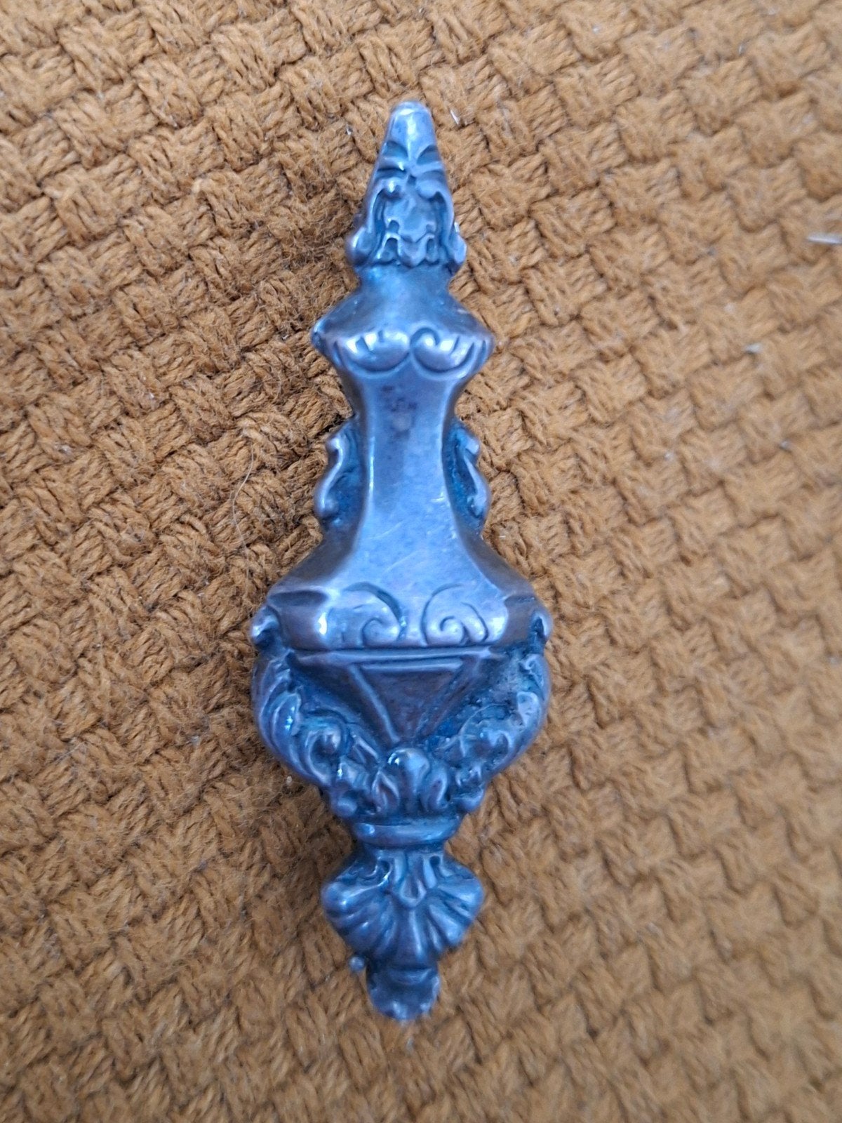 Zilver broche gemerkt met zwaardje, Ophalen of Verzenden